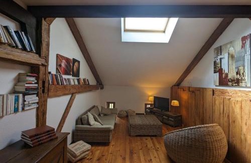 Belmont-sur-Buttant Casa | Superbe Ferme Rénovée avec Cheminée, Wifi, et Jeux Extérieurs près de Gérardmer et Épinal - FR-1-589-28