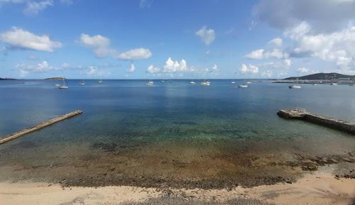 Marigot Apartamento | Superbe studio Dolce Vita vue mer plage piscine