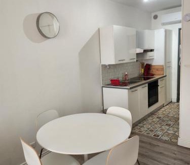 Les Grands Carmes Apartamento | SUPERBE STUDiO LE PANIER NO EXTRA FEES escape historic district