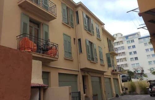 Nice Apartamento | Superbe Studio Lumineux au Port de Nice, Clim, Tram, Calme