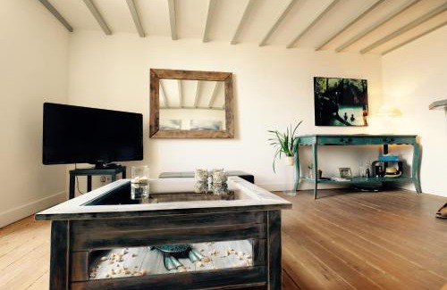 Nansouty-Saint-Genes Apartamento | Superbe T3 duplex parking privé gratuit sur place