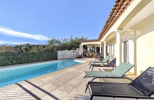 Nice Villa | Superbe Villa Avec Piscine Chauffée Clim Haut Debit BBQ Vue Mer