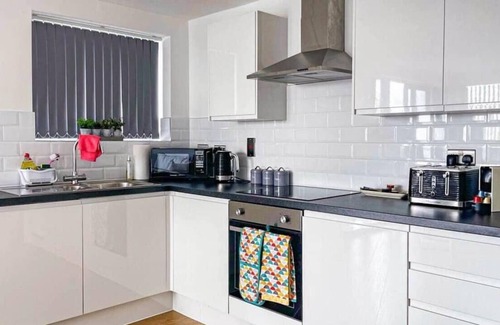 Shoreham-by-Sea Apartamento | Superior 2 Bedroom Condo with stunning Sea views