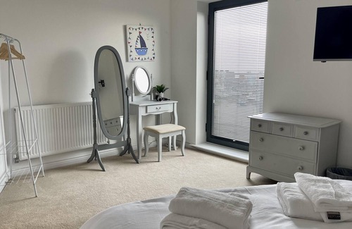 Shoreham-by-Sea Apartamento | Superior 2 Bedroom Condo with stunning Sea views