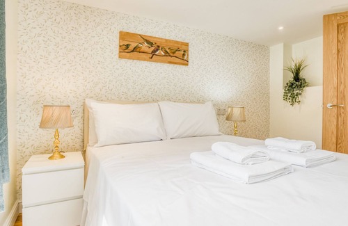 Lincoln Apartamento | Superior 2 Bedroom in Central Lincoln En-suite Shower King Size Beds Free Toiletries and Wifi