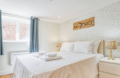 Lincoln Apartamento | Superior 2 Bedroom in Central Lincoln En-suite Shower King Size Beds Free Toiletries and Wifi