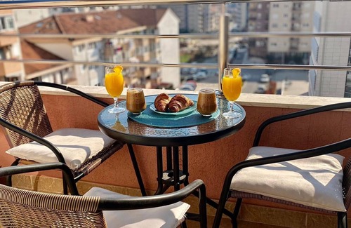Maini Apartamento | Superior 3bd Apartment in heart of Budva 120m2 🐳🏝️