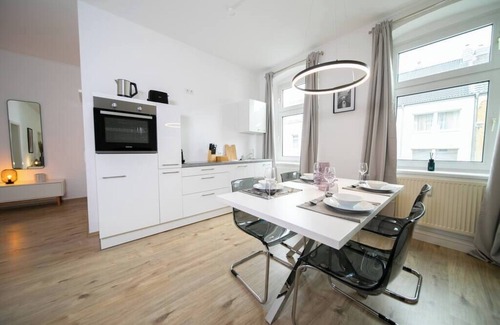 Furth-Sud Apartamento | Superior Apartment | 70SQM | HBF | Messe | Kitchen