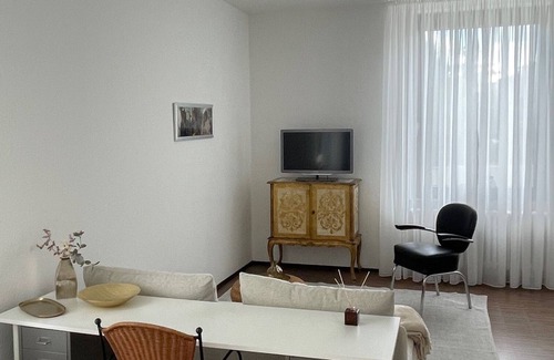 Rhein-Erft-Kreis District Apartamento | Superior Apartment: City location Museums Castles Phantasialand shuttle on the doorstep