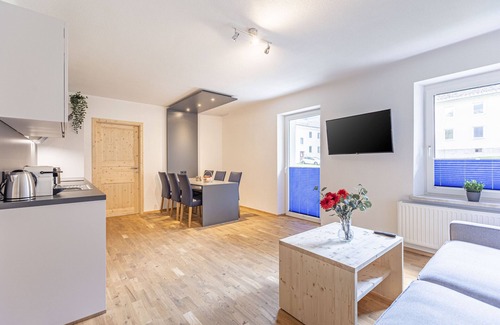 Eisenerz Apartamento | Superior Apartment with IR sauna & whirlpool tub III