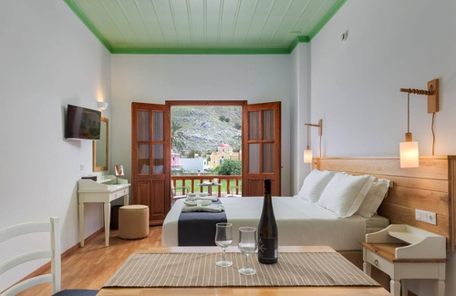 Pedi Apartamento | Apartamento Superior con terraza privada y vistas al mar A, Symi