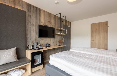 Rain Apartamento | Superior double room with balcony NRF BF - Hotel Stockinggut by Avenida Leogang