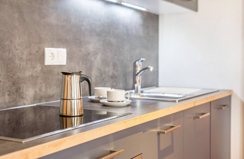 Gudon Apartamento | Superior apartamento vacacional 'Marialisa Tulpe' con vistas a la montaña, jacuzzi y Wi-Fi