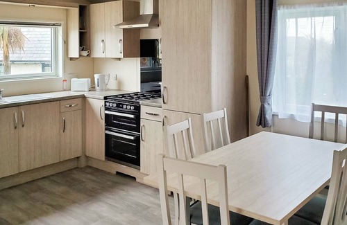 Bacton Chalet De Esquí | Superior Lodge (sleeps 8)