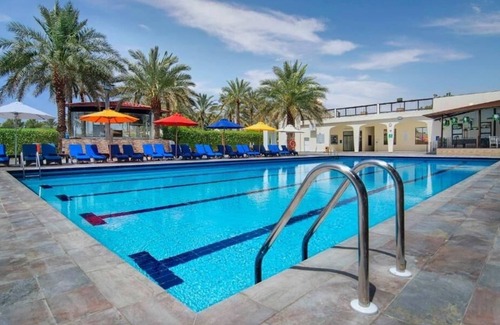 Al Ain Apartamento | Superior Room Pool View Near Al Sarouj Roundabout