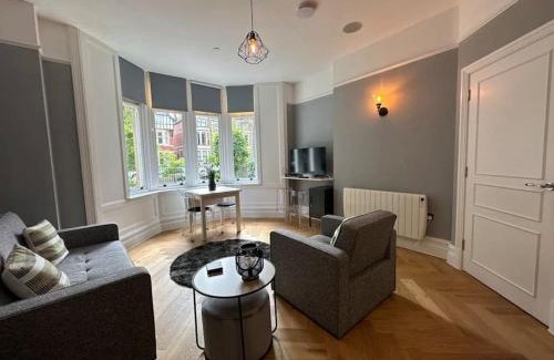 Pontcanna Apartamento | Superior Stay, Sophia Gardens, City Centre and Stadium Sleeps 4