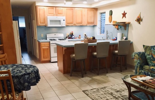 Ualapue Condominio | Superior Wavecrest Condo by Ocean with Extras, Car Available