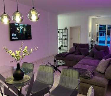 Elmshorn Apartamento | Superior XL - 110qm - 9 Personen Central Rooftop - 20 min to Hamburg