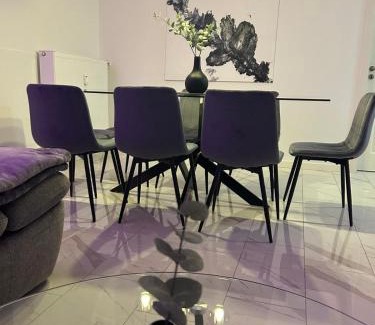 Elmshorn Apartamento | Superior XL - 110qm - 9 Personen Central Rooftop - 20 min to Hamburg