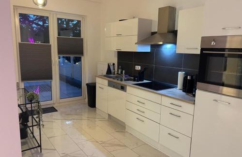 Elmshorn Apartamento | Superior XL - 110qm - 9 Personen Central Rooftop - 20 min to Hamburg
