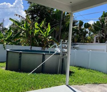 Hollywood Lakes Casa | SuperVilla - 3BR/2BA - Pool - Walk to beach