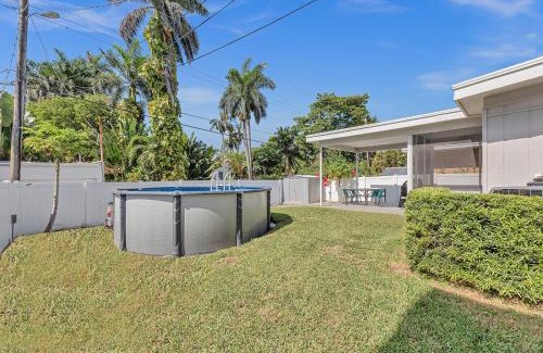 Hollywood Lakes Casa | SuperVilla - 3BR/2BA - Pool - Walk to beach