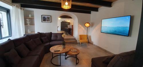 Gouezec Casa | Sur La Route Des Myrtilles