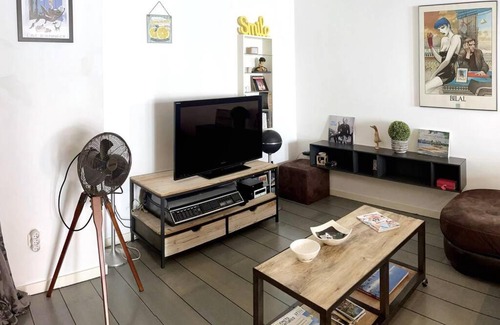 Annecy Old Town Apartamento | SUR LE THIOU, Cosy 2 pers, en vieille ville