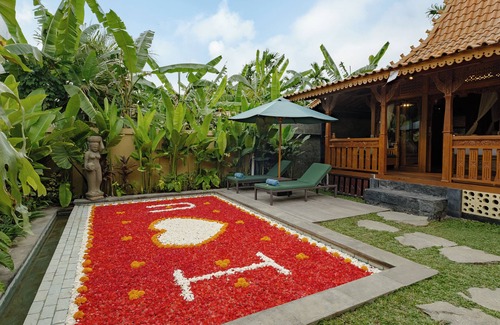 Kutuh Kaja Villa | Suraya Ubud Villa