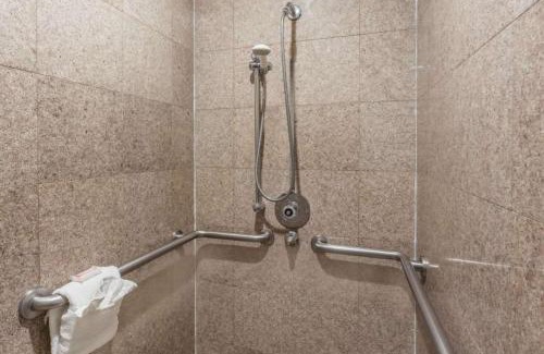 Lincoln Acres Hotel | SureStay Hotel by Best Western Chula Vista San Diego Bay