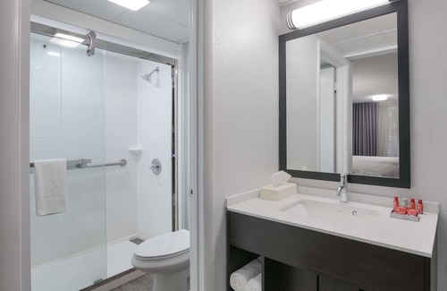 Gatlinburg Hotel | SureStay Plus Hotel by Best Western Gatlinburg