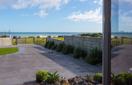 Warea Casa | SURF BREAK ON STENT: 4 BR, 2 BA House in Warea, Sleeps 7