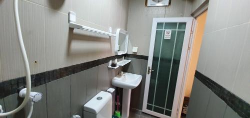 Thulusdhoo Island Casa | Surf Deck