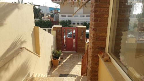 Spata-Artemida Casa | Surf House