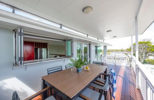 Yamba Casa | Surf & Sand - Oceanstays