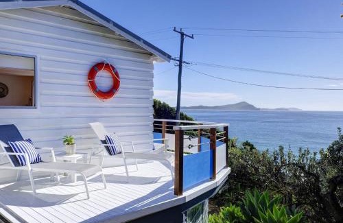 Seal Rocks Casa | Surf Shack at Boat Beach