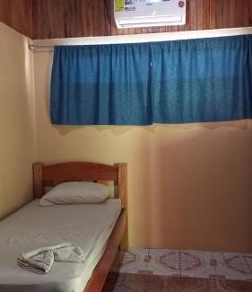 Pavones Hostal | Surf Shack Room #1