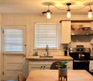Bel Air Apartamento | Surf Shack - Steps to the beach, lush fenced backyard by Beach Haven Vacation Rentals