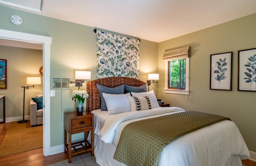 West Mesa Casa | Surf Side Retreat - Pets OK- Sleeps 4 - Near Beach