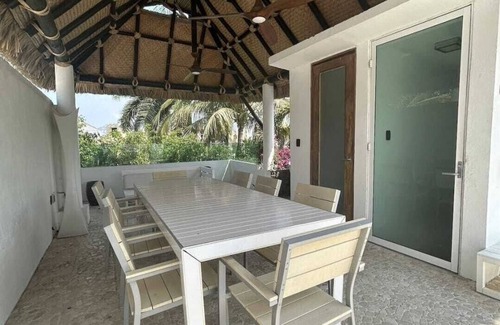 Granjas del Marqués Casa | Surf Villa in Acapulco Diamante, Close to the Beach