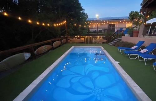 Nazareth Apartamento | Surfer Shack 2 King Bedrooms (1 is a Loft)
