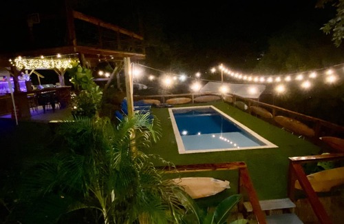 Nazareth Apartamento | Surfer Shack 2 King Bedrooms (1 is a Loft)