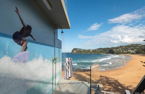 Whale Beach Casa | Surfers Paradise - Direct Beachfront