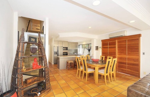 Surfers Paradise Villa | Reflexiones de los surfistas Familia fabulosa Río principal.