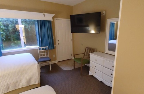 Surfside Beach Complejo | Surfside Beach- Spacious 2 bedroom with 1 bed lockout in family friendly resort