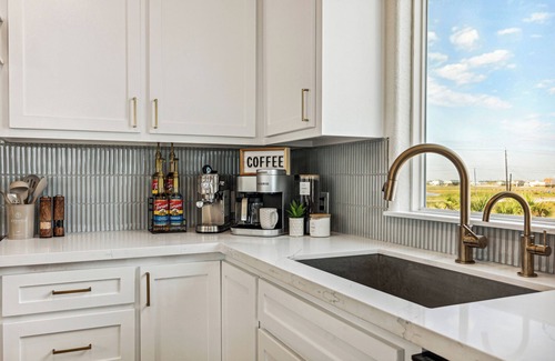 Surfside Beach Casa | Surfside Beachfront Paradise