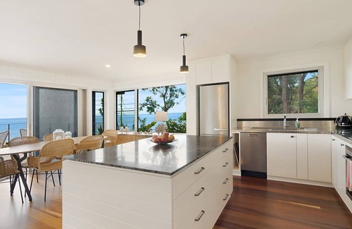 Killcare Casa | 'Surfside' by Accom Holidays