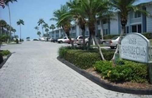 Coquina Sands Condominio | Surfside club en la playa!