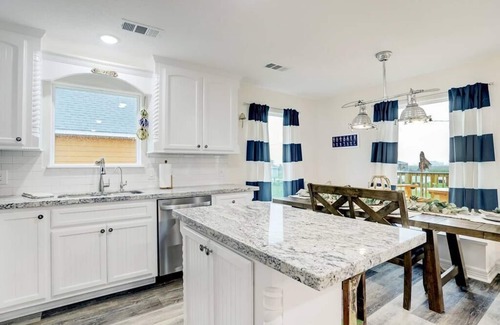 Surfside Beach Casa | 🌴Surfside Paradise #6-Amazing views, lift, EV chg🌴