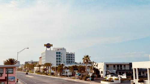 East Daytona Apartamento | Surfside Siesta On Strip